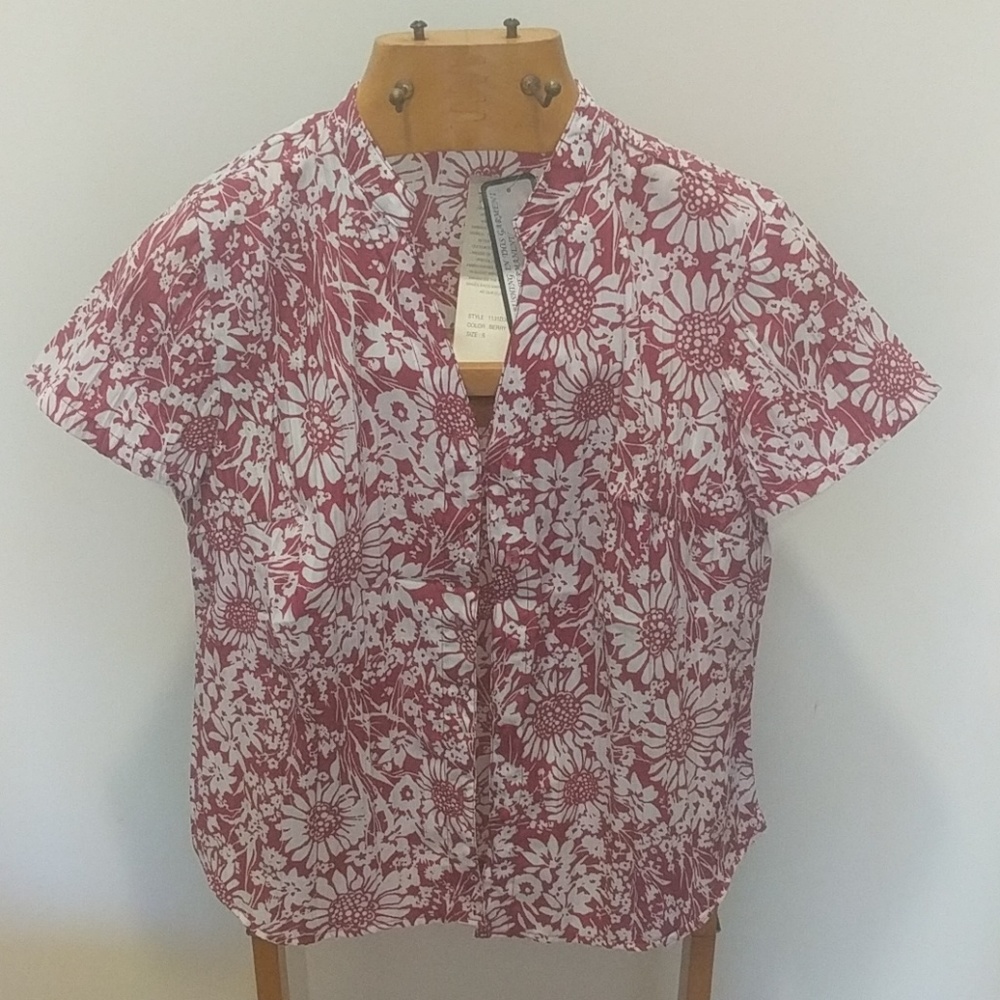 LEMON GRASS WOMEN SMALL SHORT SLEEVE SHIRT NWT
